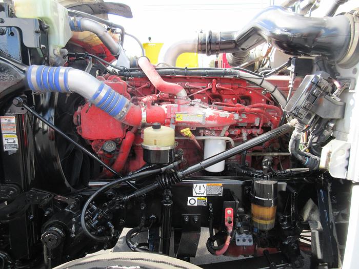 Used 2015 PETERBILT 389 - 6810