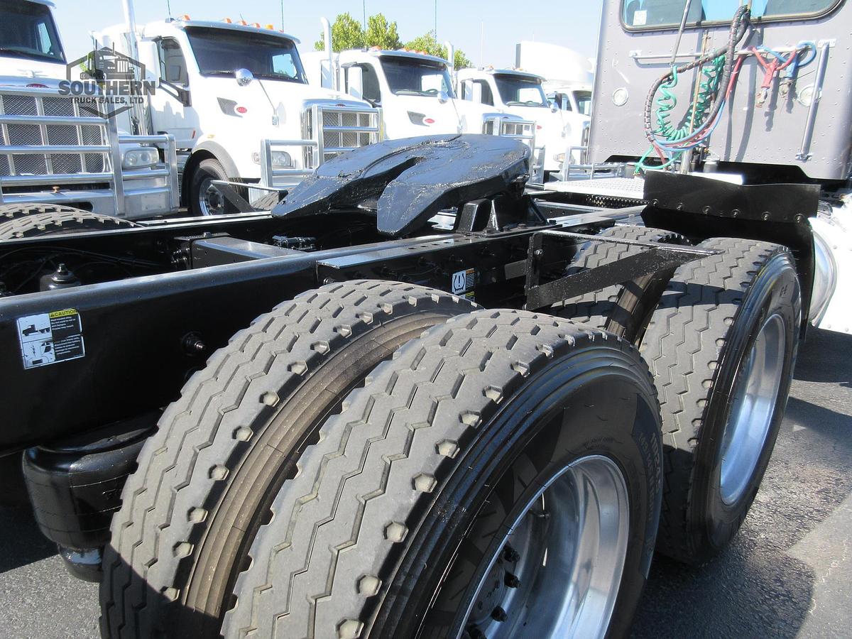 Used 2022 PETERBILT 389