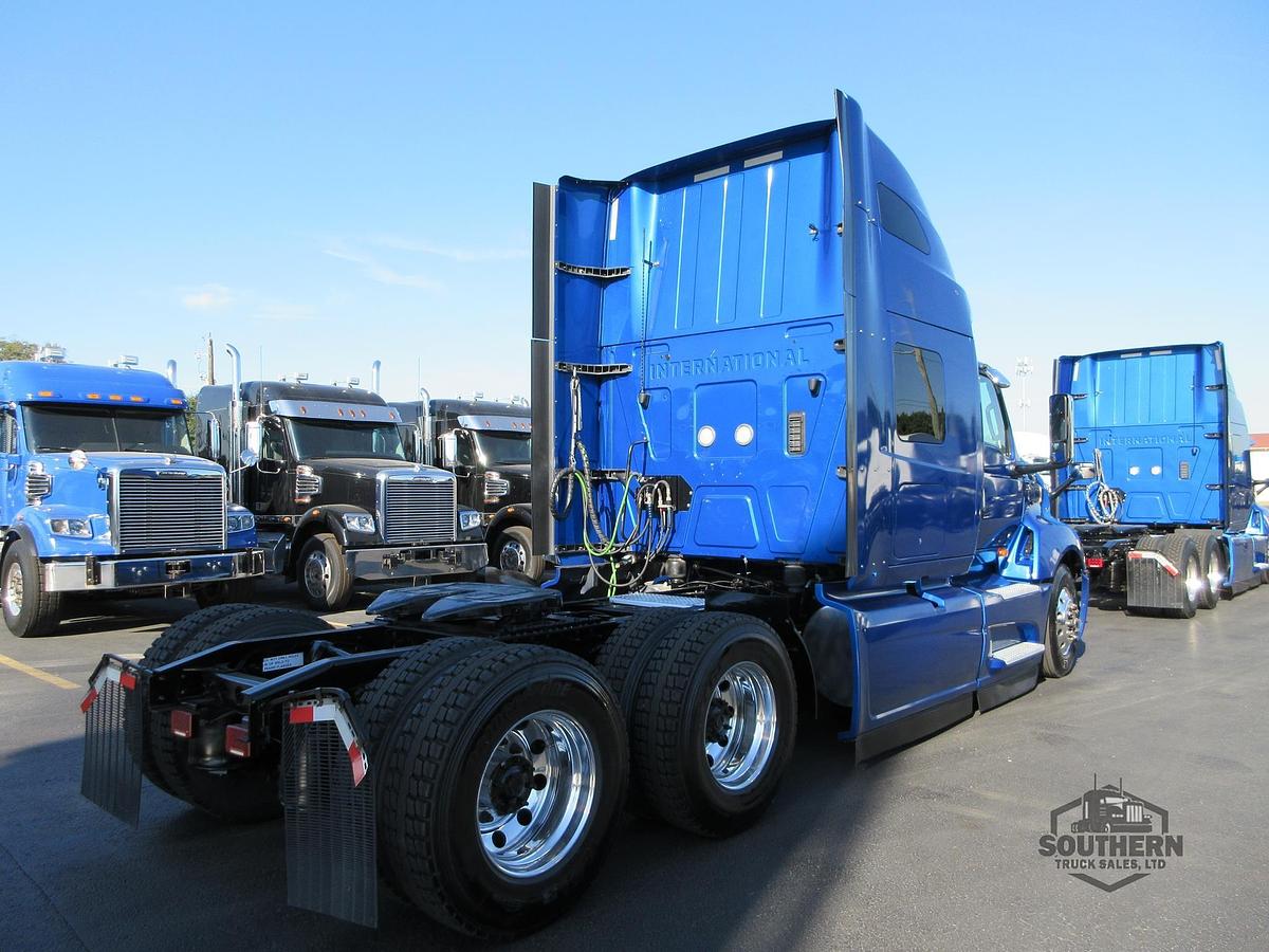 Used 2021 INTERNATIONAL LT