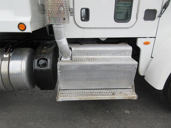 Used 2015 PETERBILT 365
