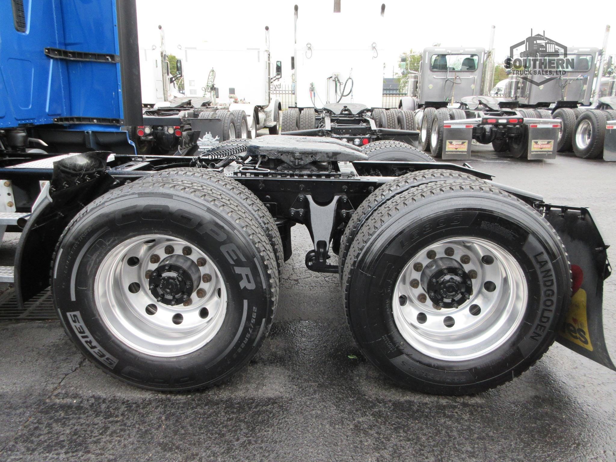 Used 2021 INTERNATIONAL LT