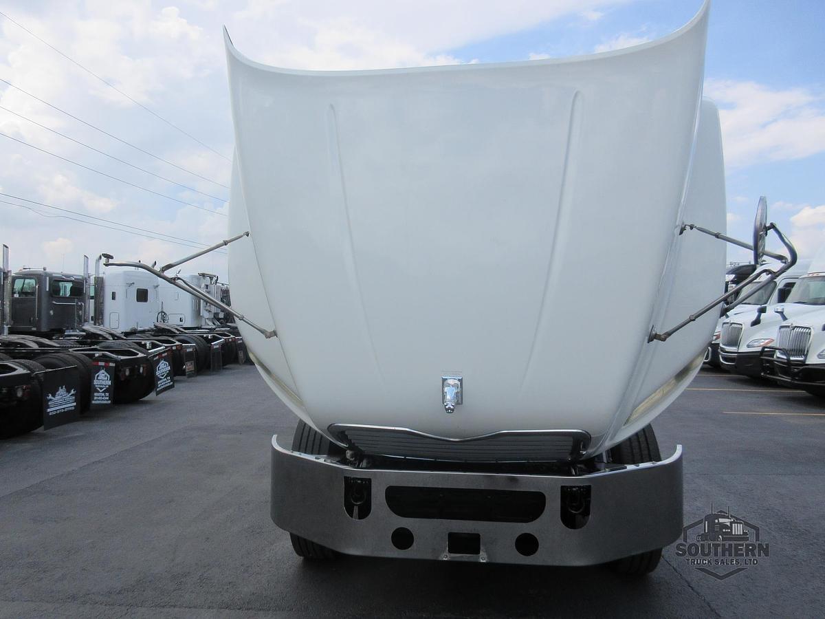 Used 2014 MACK PINNACLE CXU613