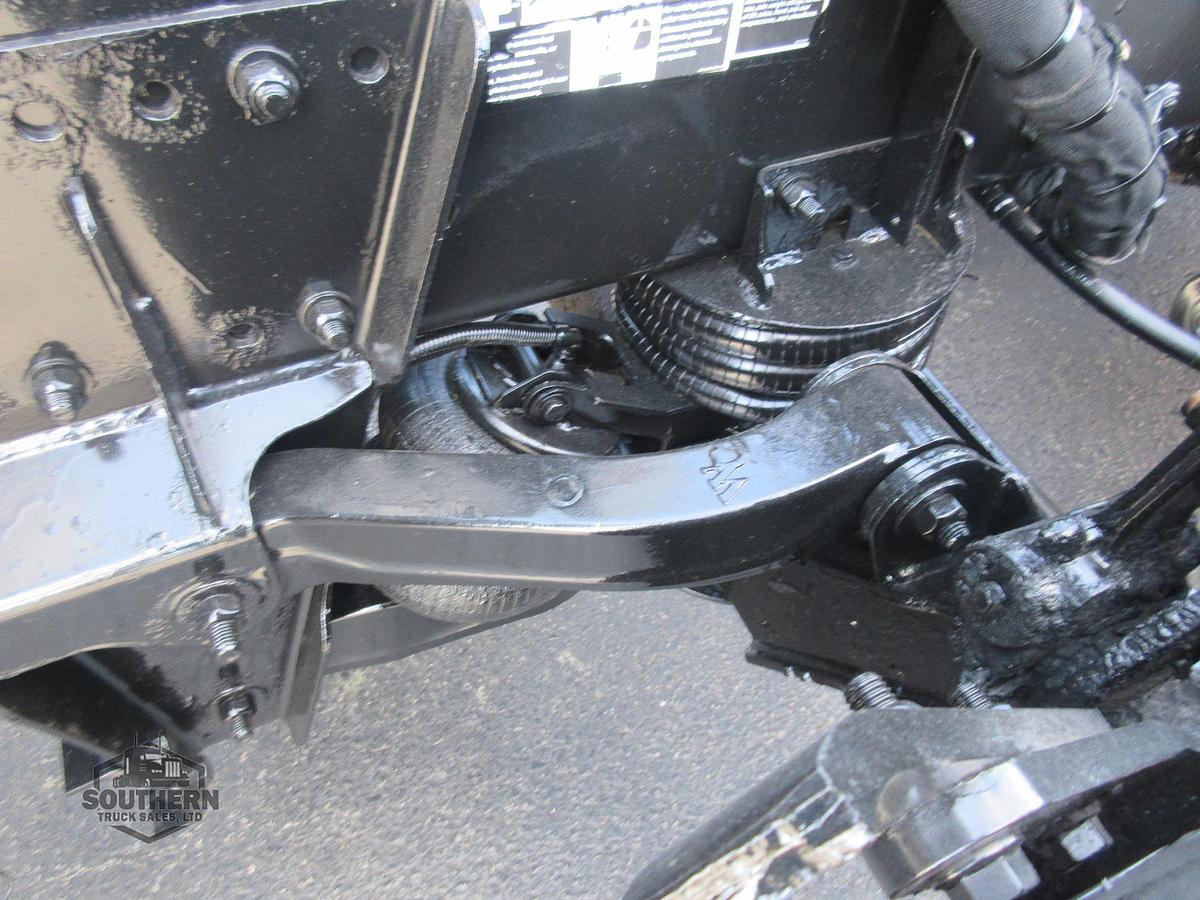 Used 2023 KENWORTH T880