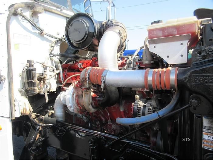 Used 2013 PETERBILT 365