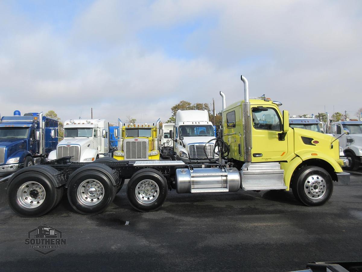 Used 2020 PETERBILT 567