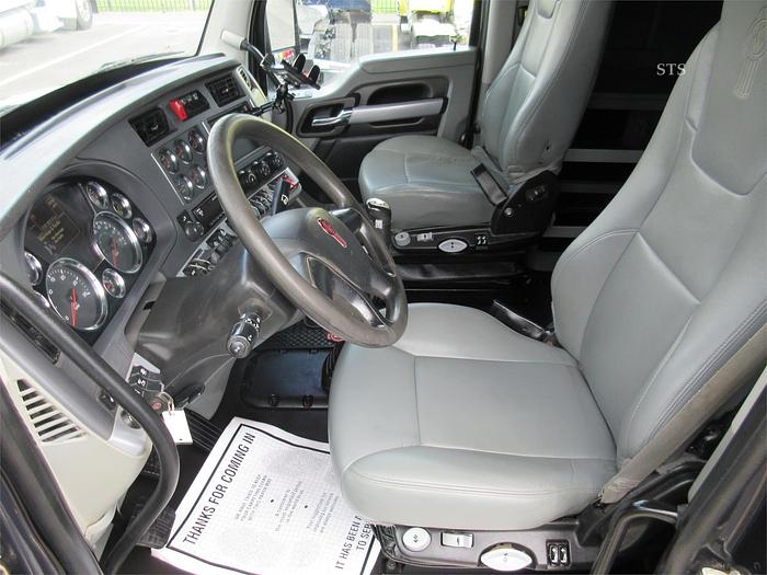 Used 2021 KENWORTH T880