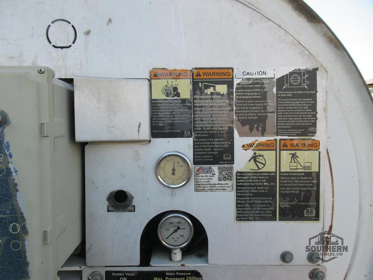 Used 2013 KENWORTH T440