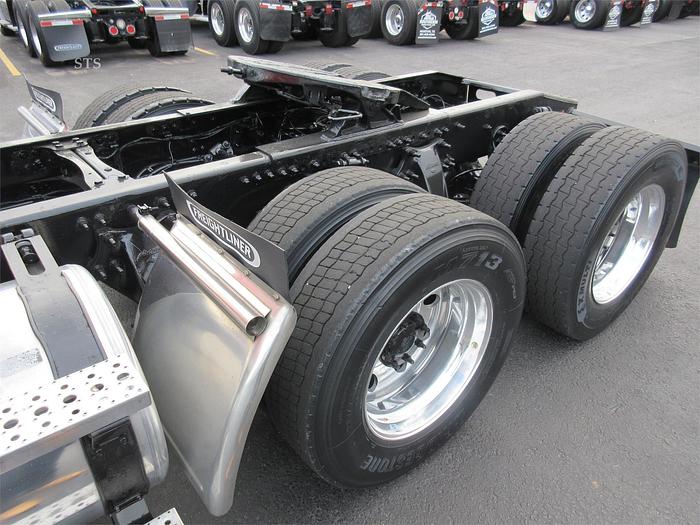 Used 2018 FREIGHTLINER CASCADIA 126