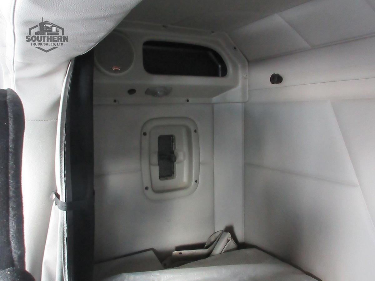 Used 2019 PETERBILT 567