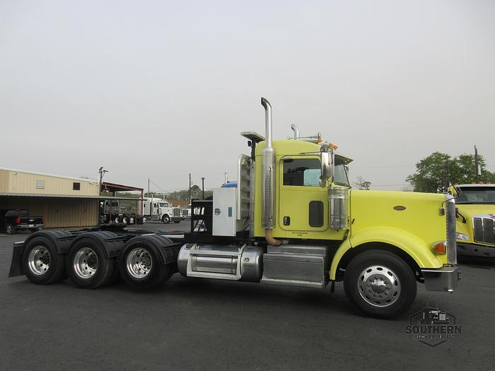 Used 2017 PETERBILT 367