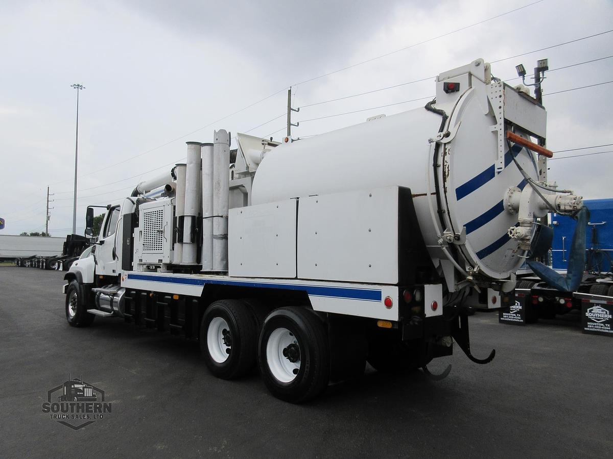 Used 2014 FREIGHTLINER 114SD
