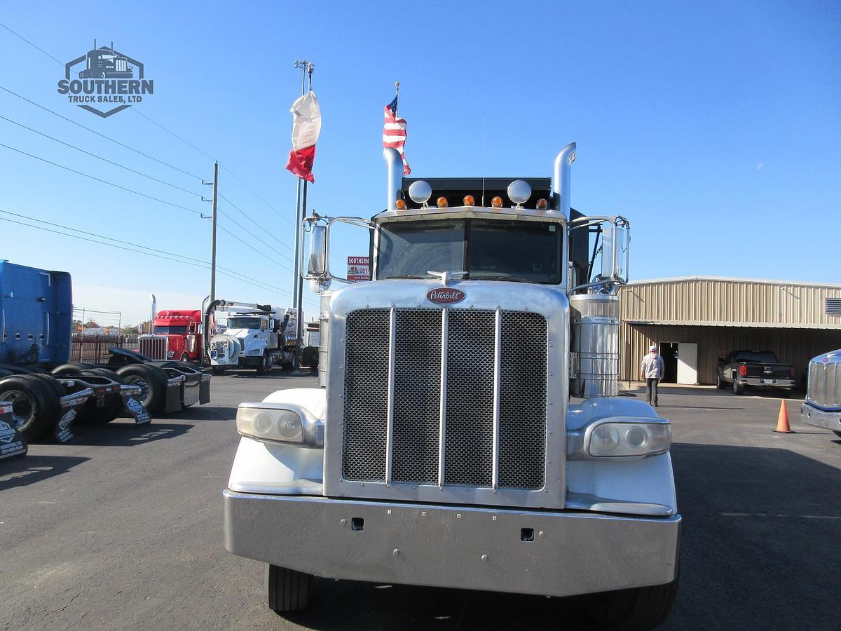 Used 2019 PETERBILT 389