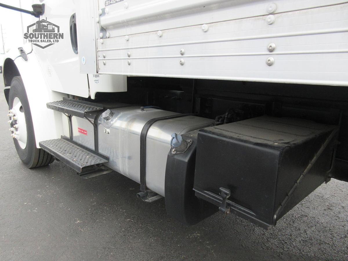 Used 2017 FREIGHTLINER BUSINESS CLASS M2 106