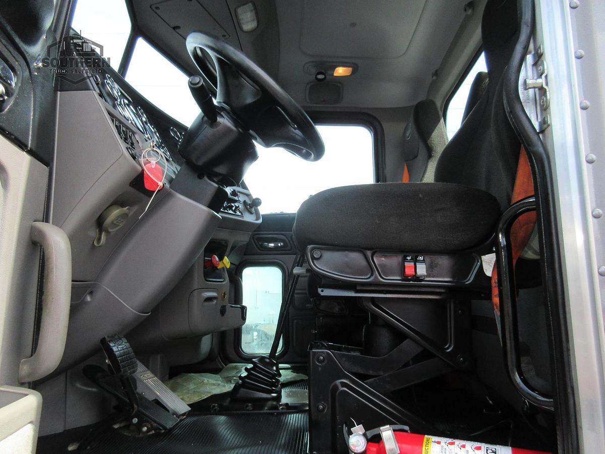 Used 2022 PETERBILT 389