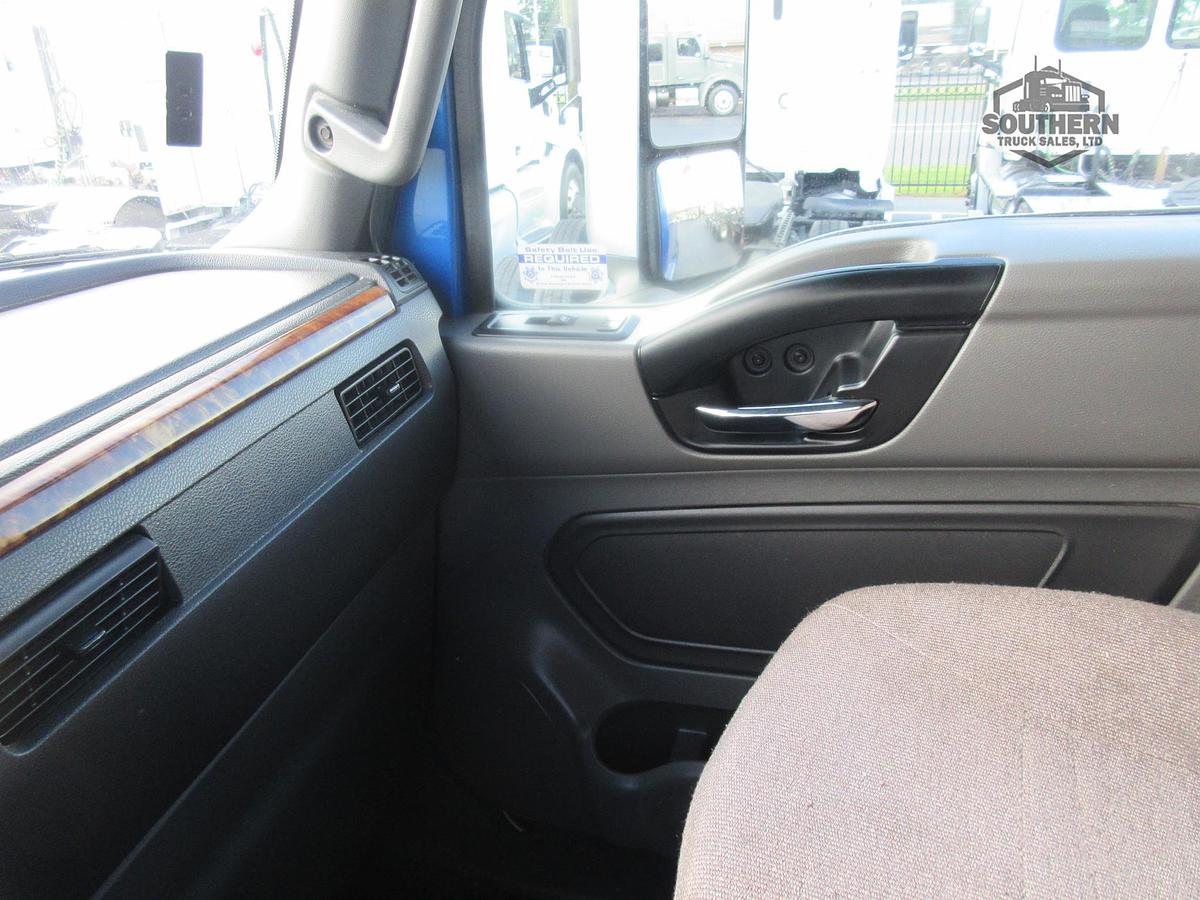 Used 2021 INTERNATIONAL LT