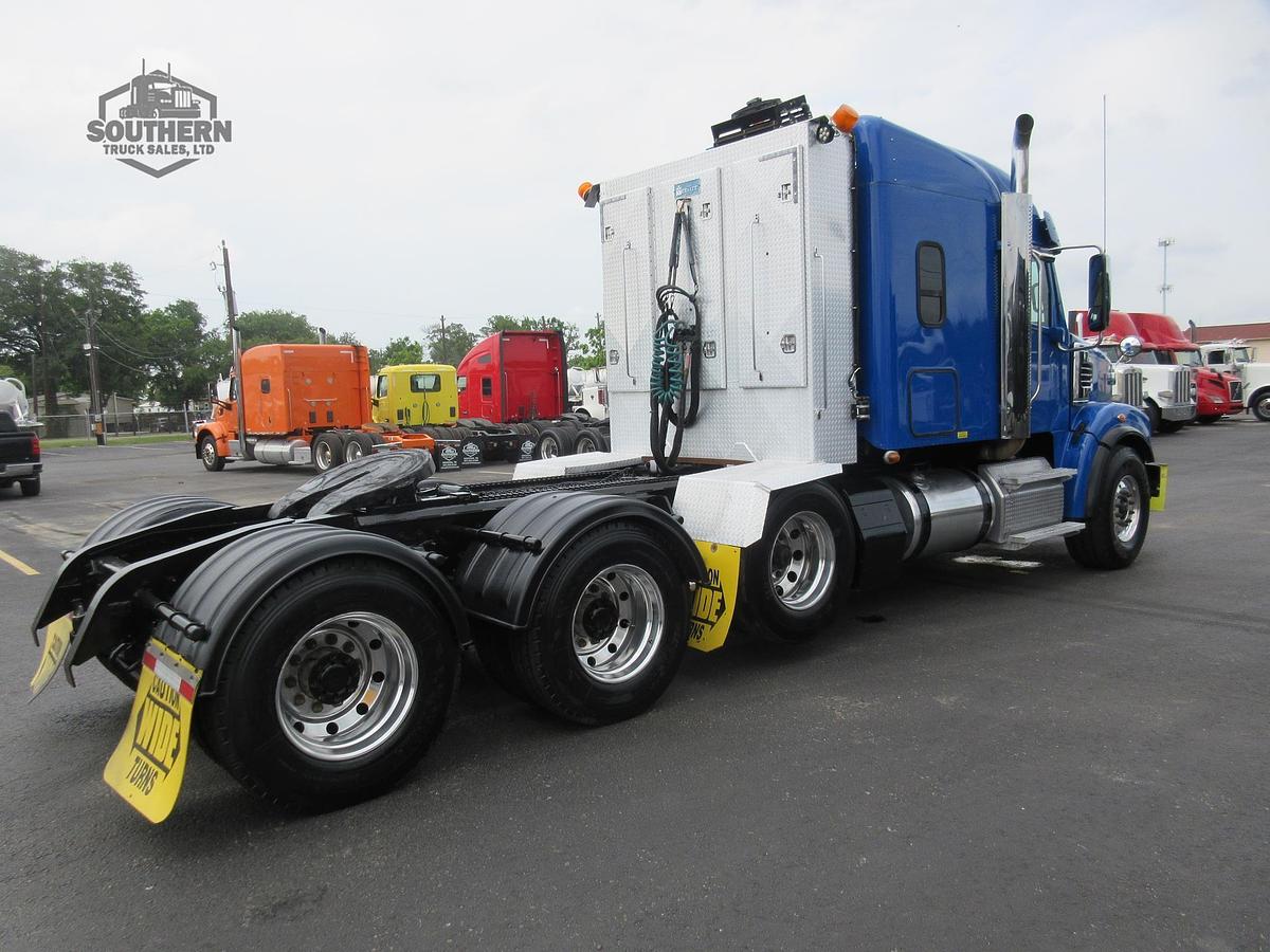 Used 2015 FREIGHTLINER CORONADO 122 SD