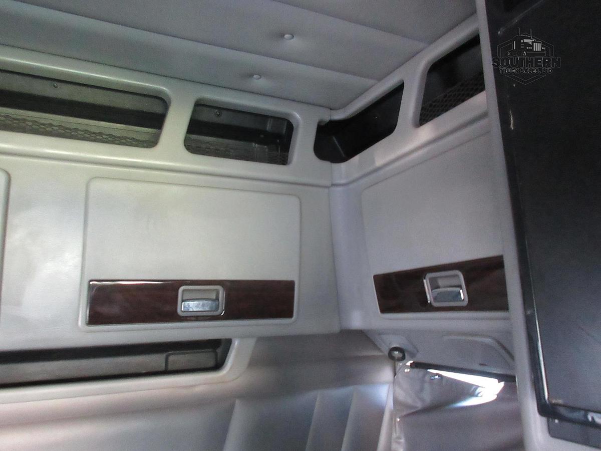 Used 2019 PETERBILT 389