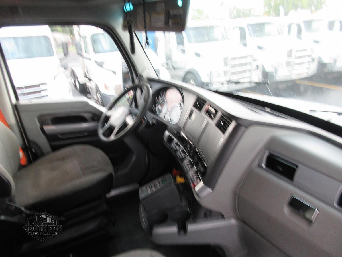 Used 2020 KENWORTH T880