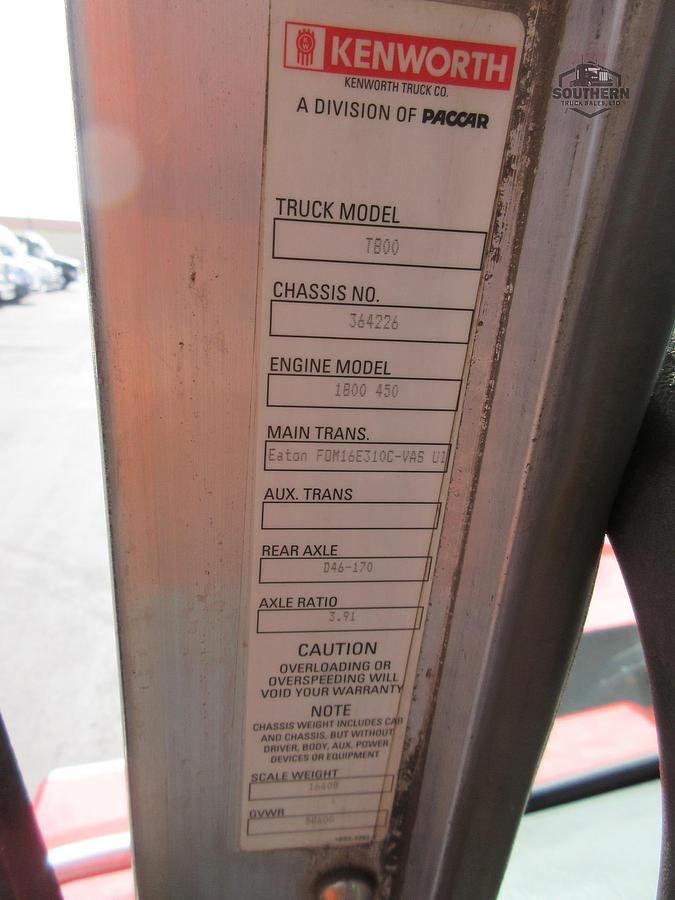 Used 2013 KENWORTH T800