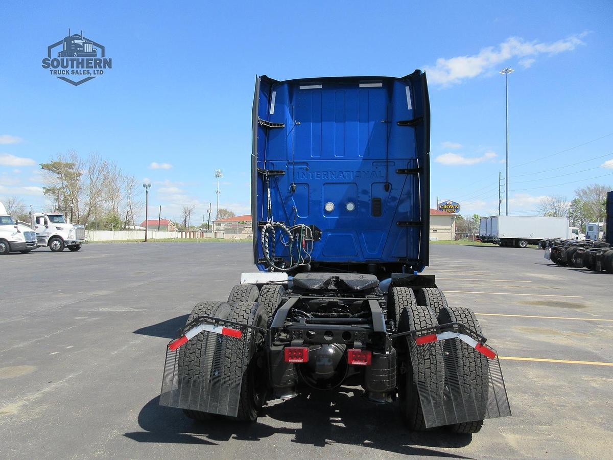 Used 2021 INTERNATIONAL LT