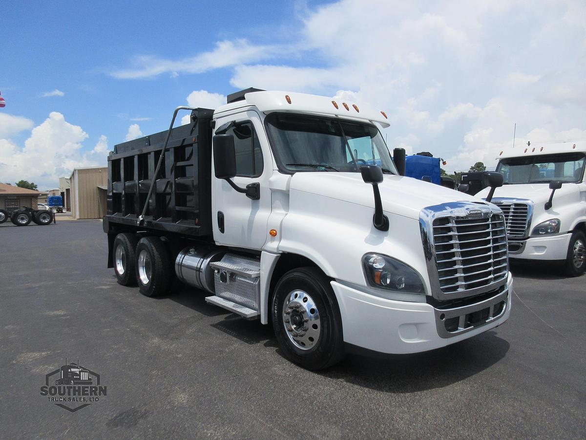 Used 2018 FREIGHTLINER CASCADIA 125