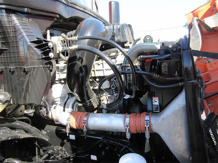 Used 2018 FREIGHTLINER CASCADIA 116