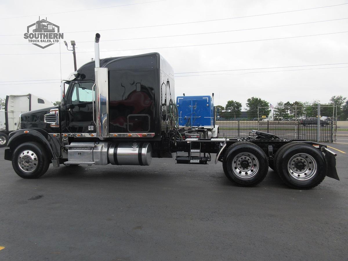 Used 2023 FREIGHTLINER CORONADO 122 SD