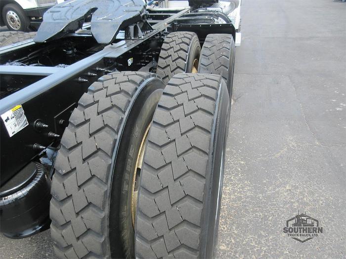 Used 2014 PETERBILT 365