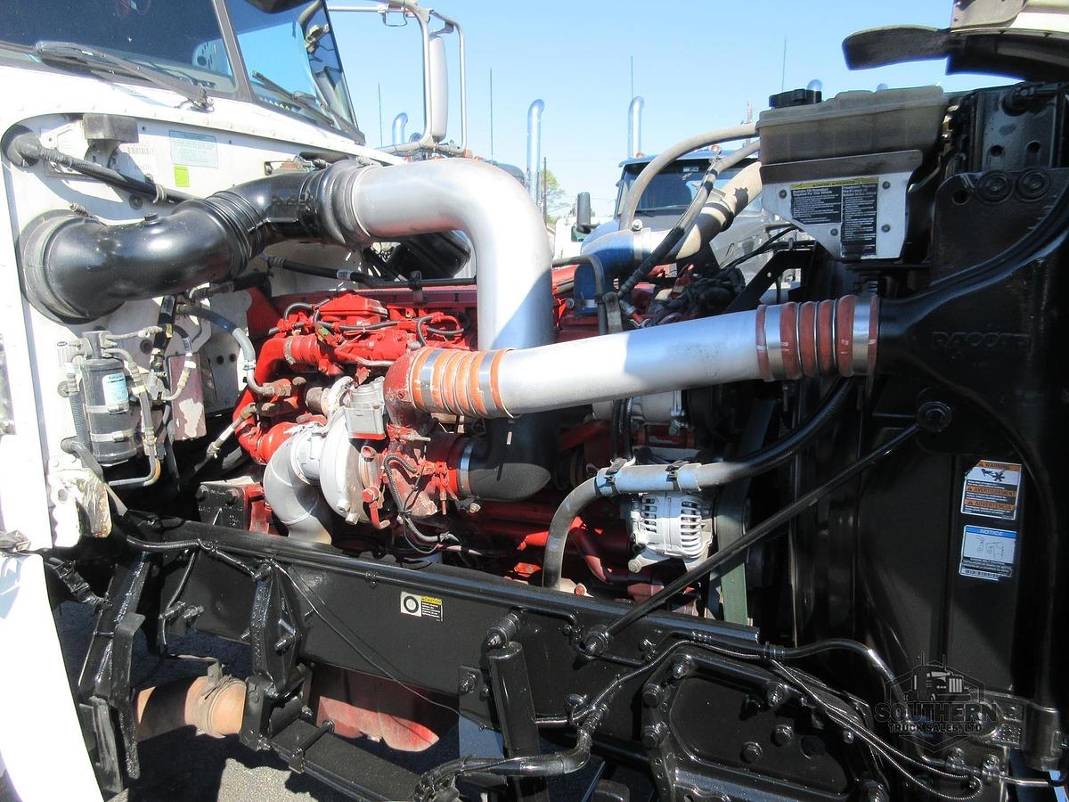 Used 2018 PETERBILT 389