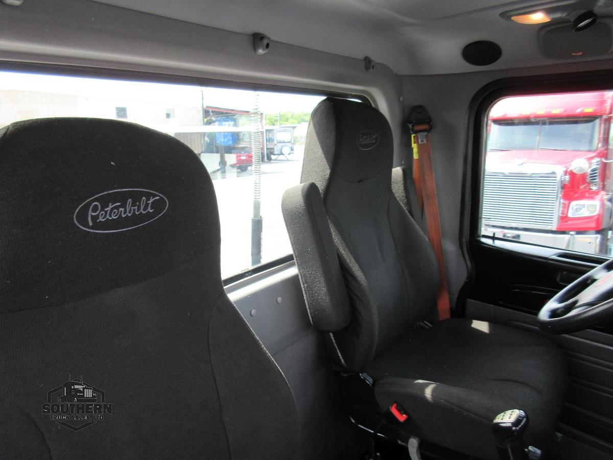 Used 2022 PETERBILT 389