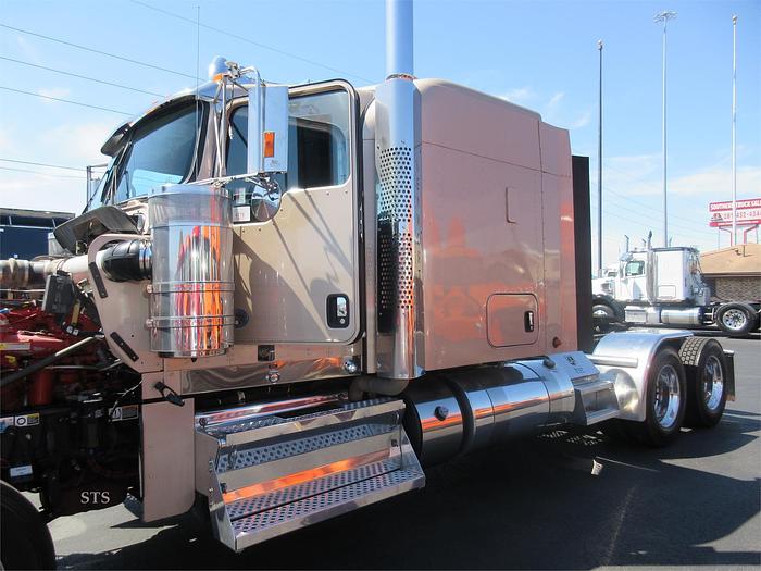 Used 2017 KENWORTH W900