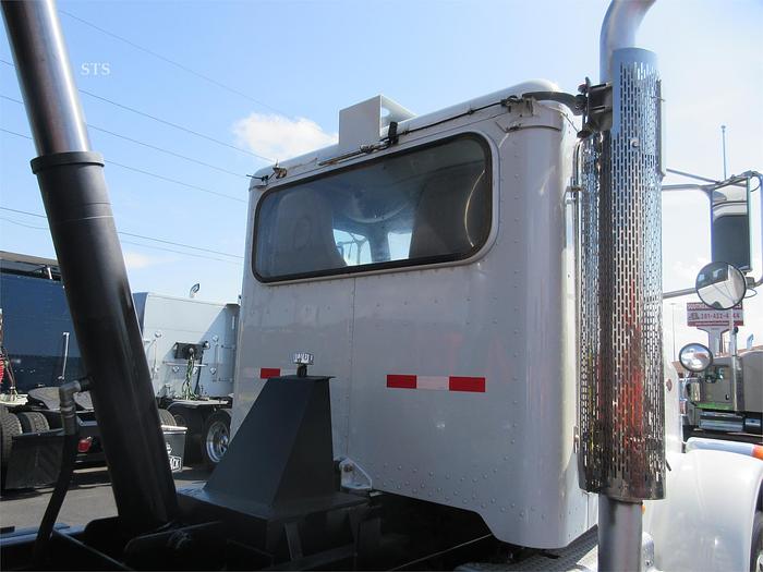 Used 2013 PETERBILT 365