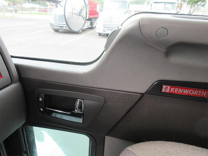 Used 2021 KENWORTH T270