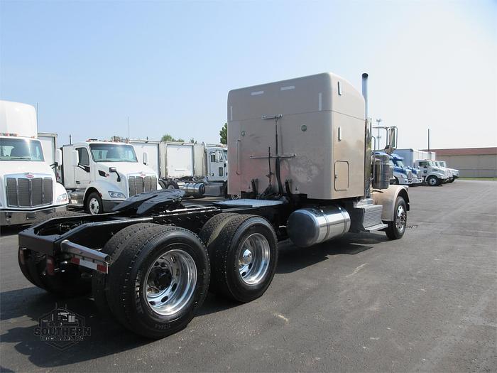 Used 2015 PETERBILT 389