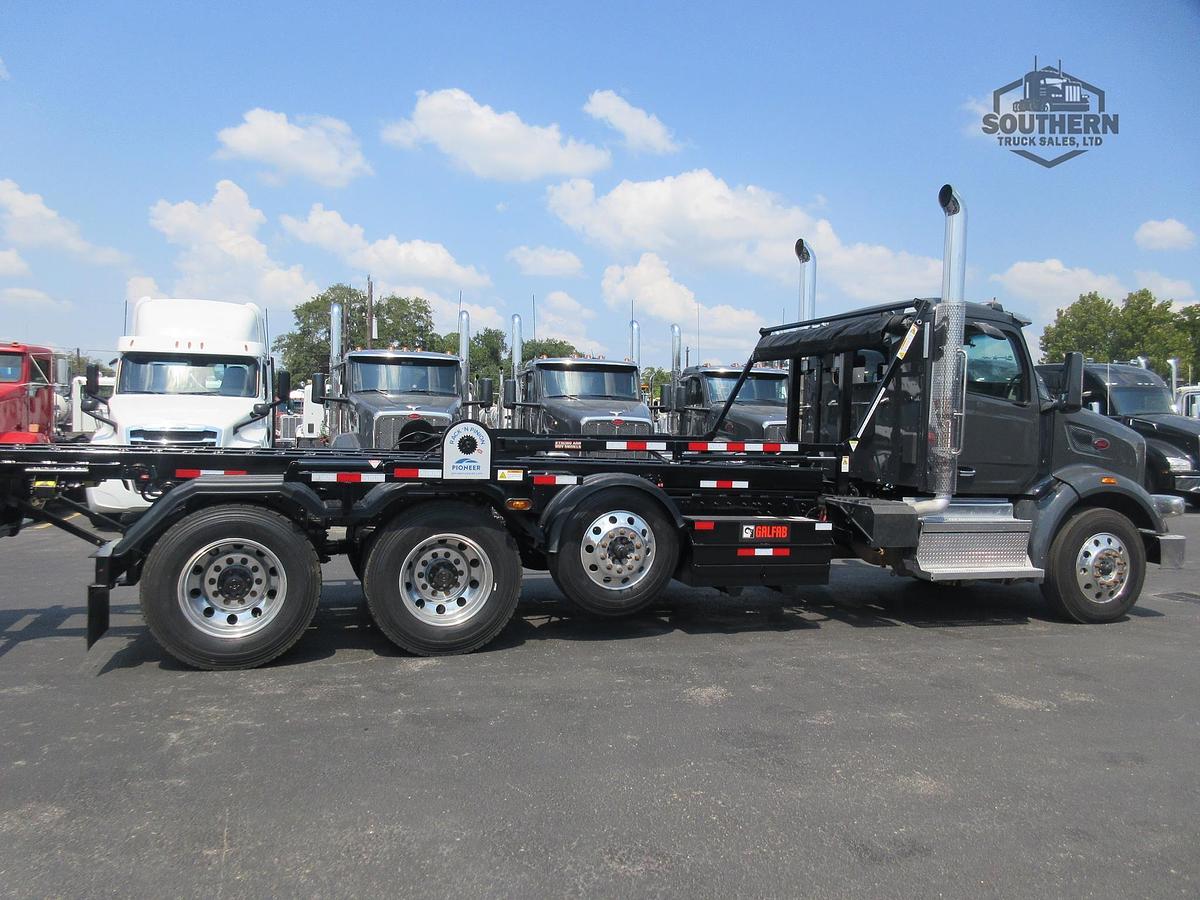 Used 2025 PETERBILT 567