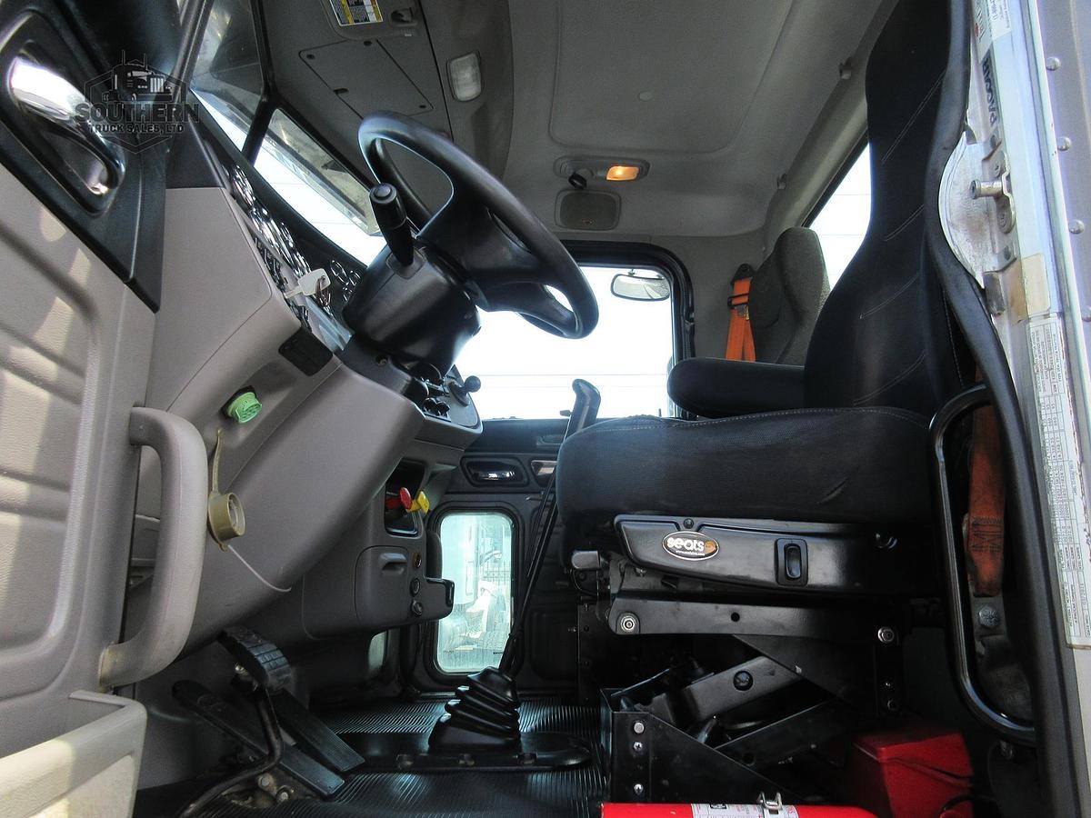 Used 2022 PETERBILT 389
