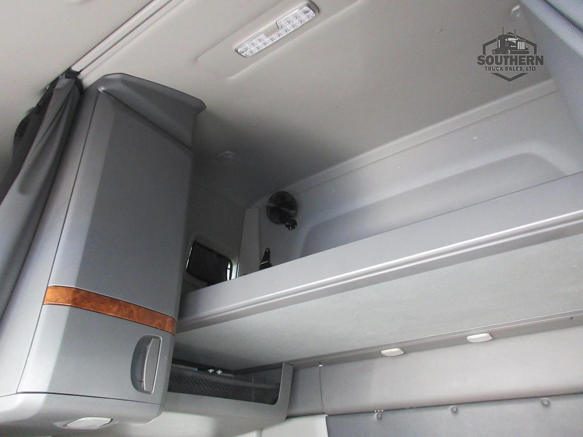 Used 2021 INTERNATIONAL LT