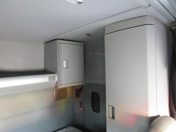 Used 2021 KENWORTH T880