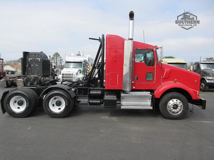 Used 2011 KENWORTH T800