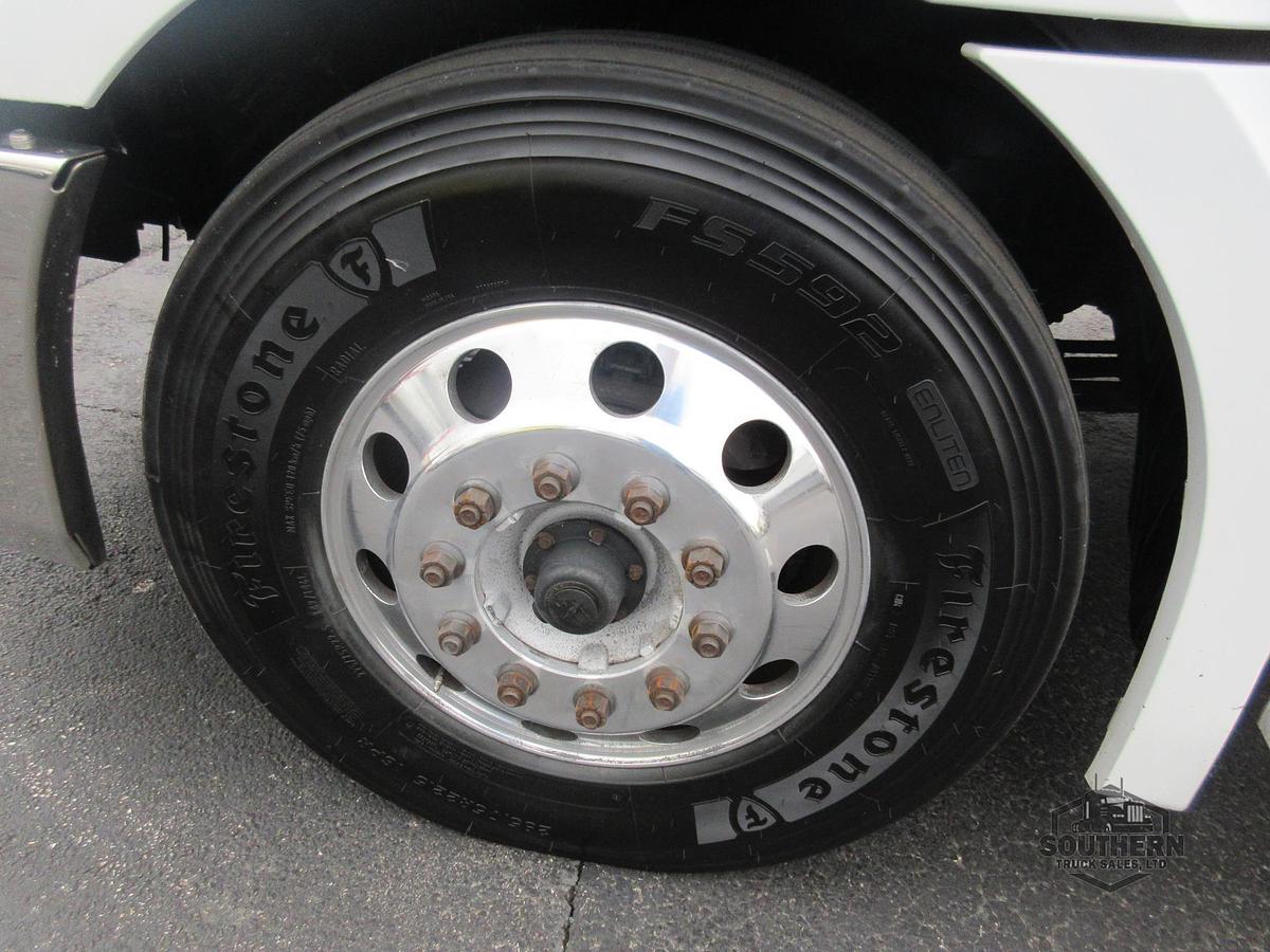 Used 2019 FREIGHTLINER CASCADIA 126