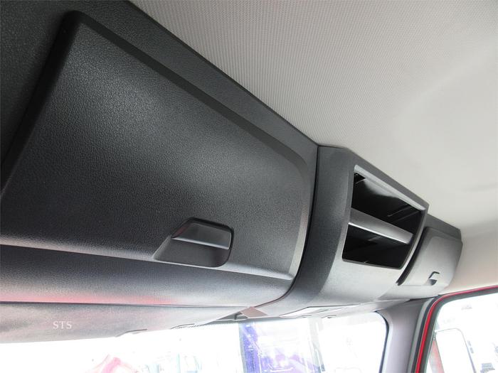 Used 2019 FREIGHTLINER CASCADIA 126