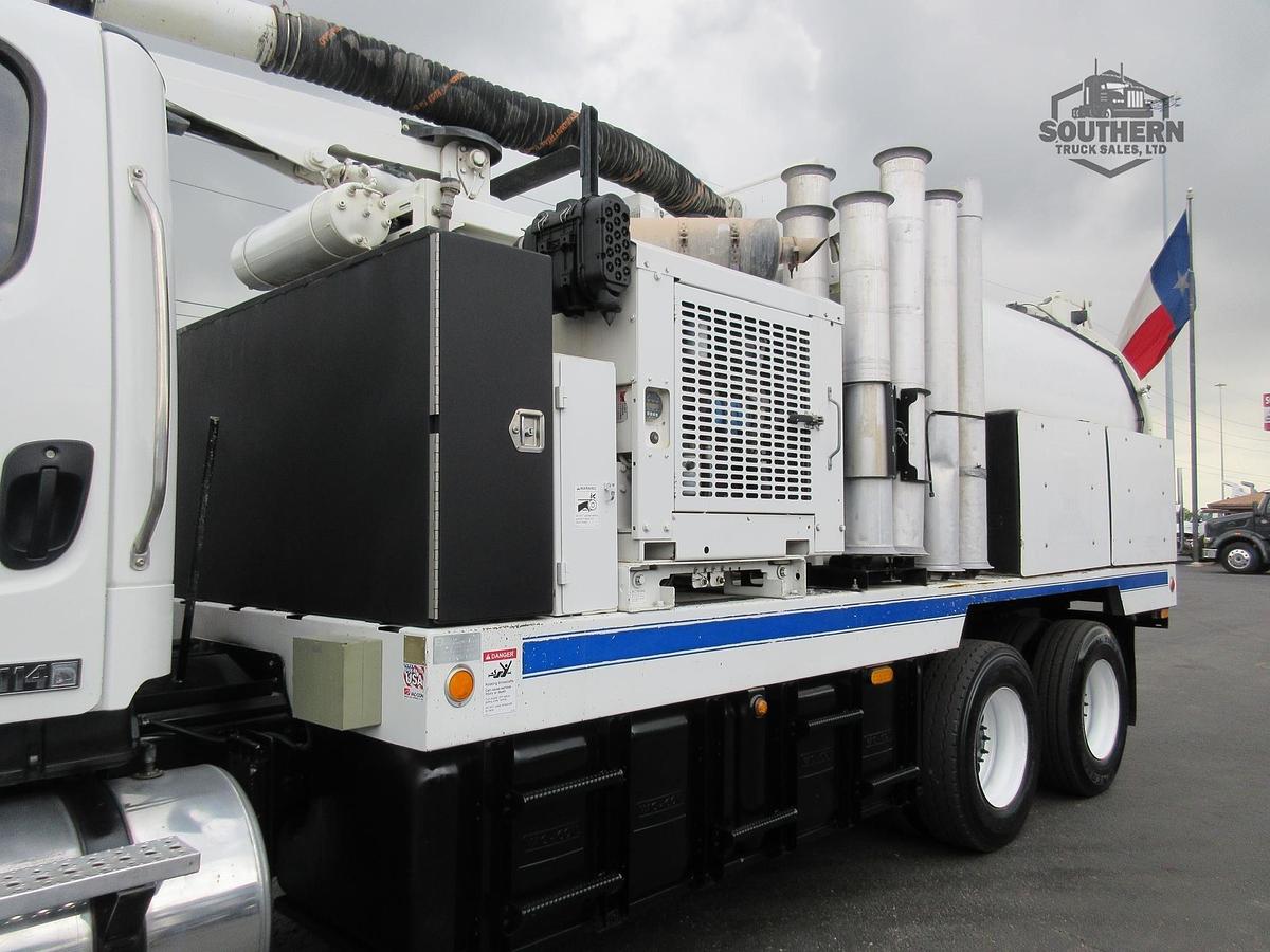 Used 2014 FREIGHTLINER 114SD