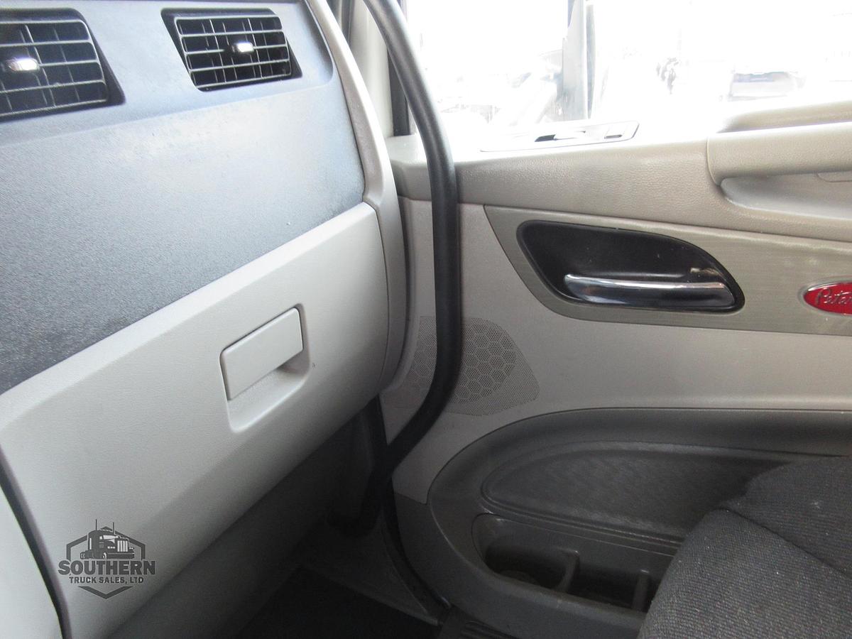 Used 2019 PETERBILT 567