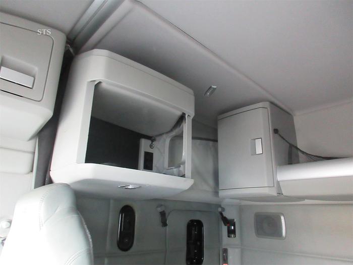 Used 2021 KENWORTH T880