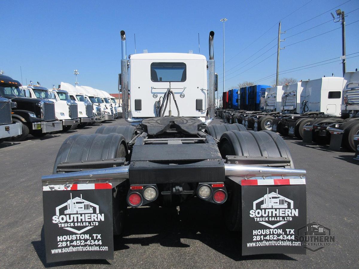 Used 2020 PETERBILT 567