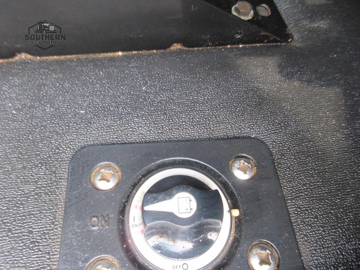 Used 2020 FREIGHTLINER 122SD