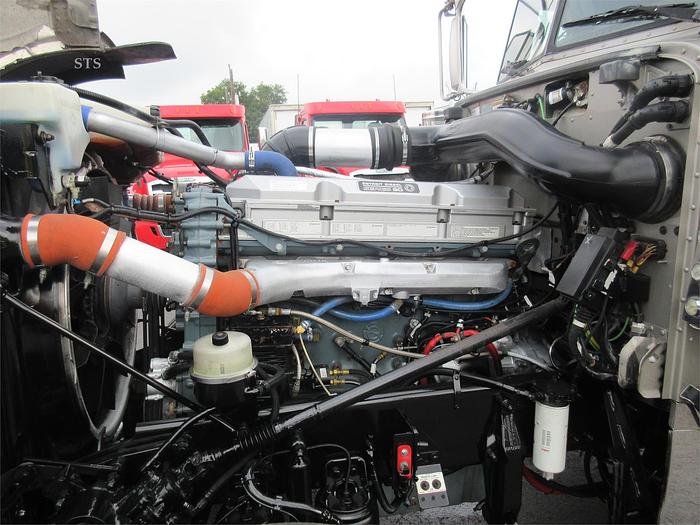 Used 2017 PETERBILT 389