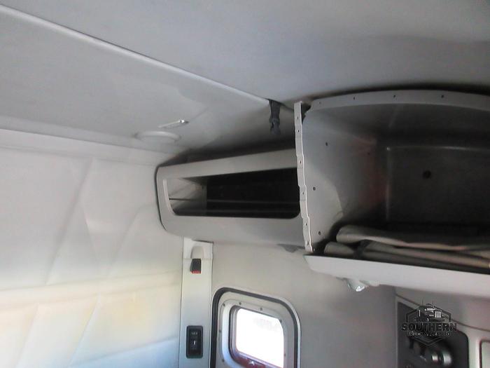 Used 2020 PETERBILT 567