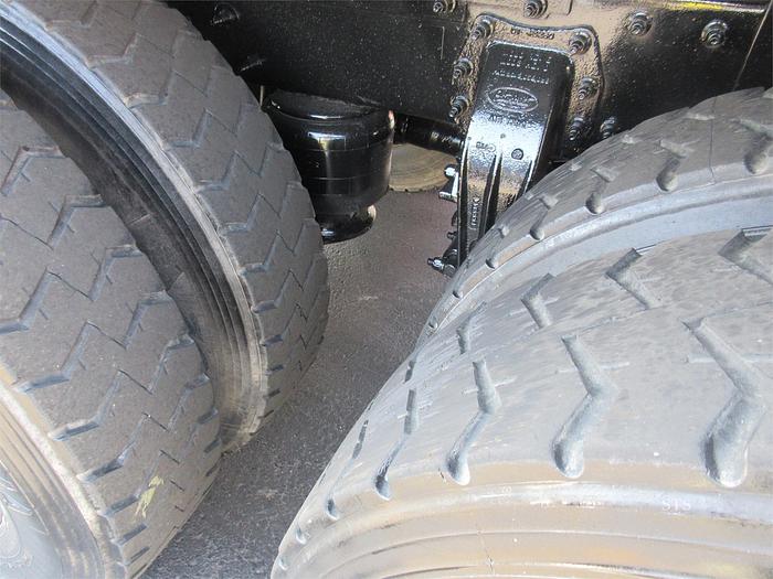 Used 2013 PETERBILT 365