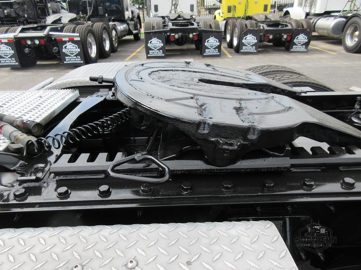 Used 2019 PETERBILT 389